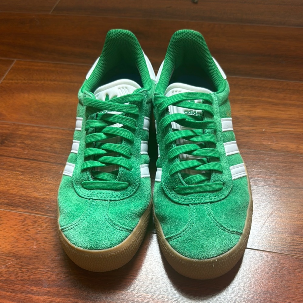 Adidas Gazelle Sneaker size 9.5 W/ 8.5 M